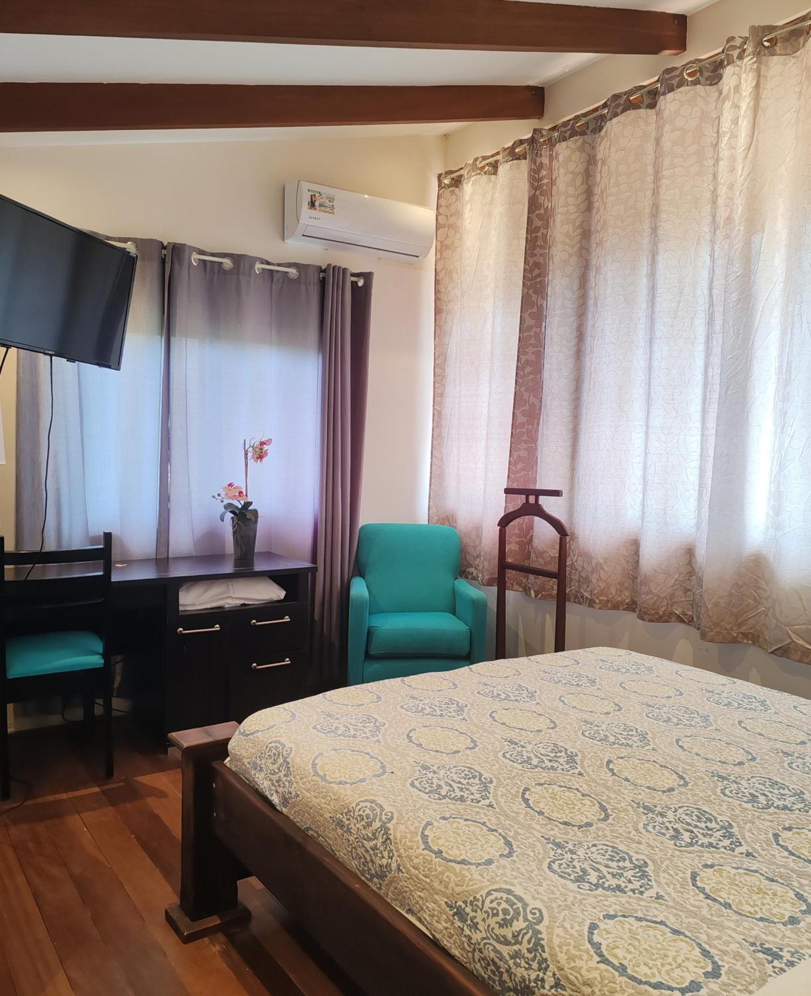 Marenaz Oceanfront Resort Естерийос Есте Екстериор снимка