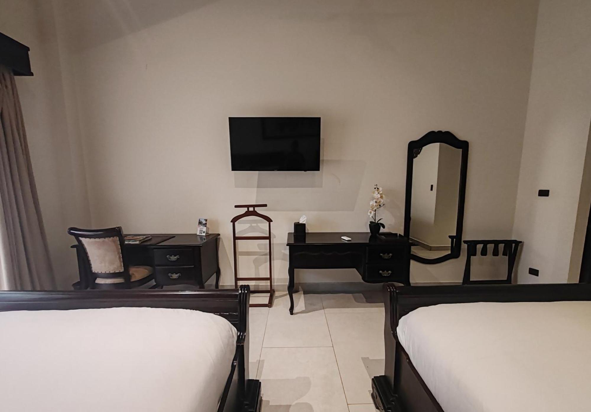 Marenaz Oceanfront Resort Естерийос Есте Екстериор снимка