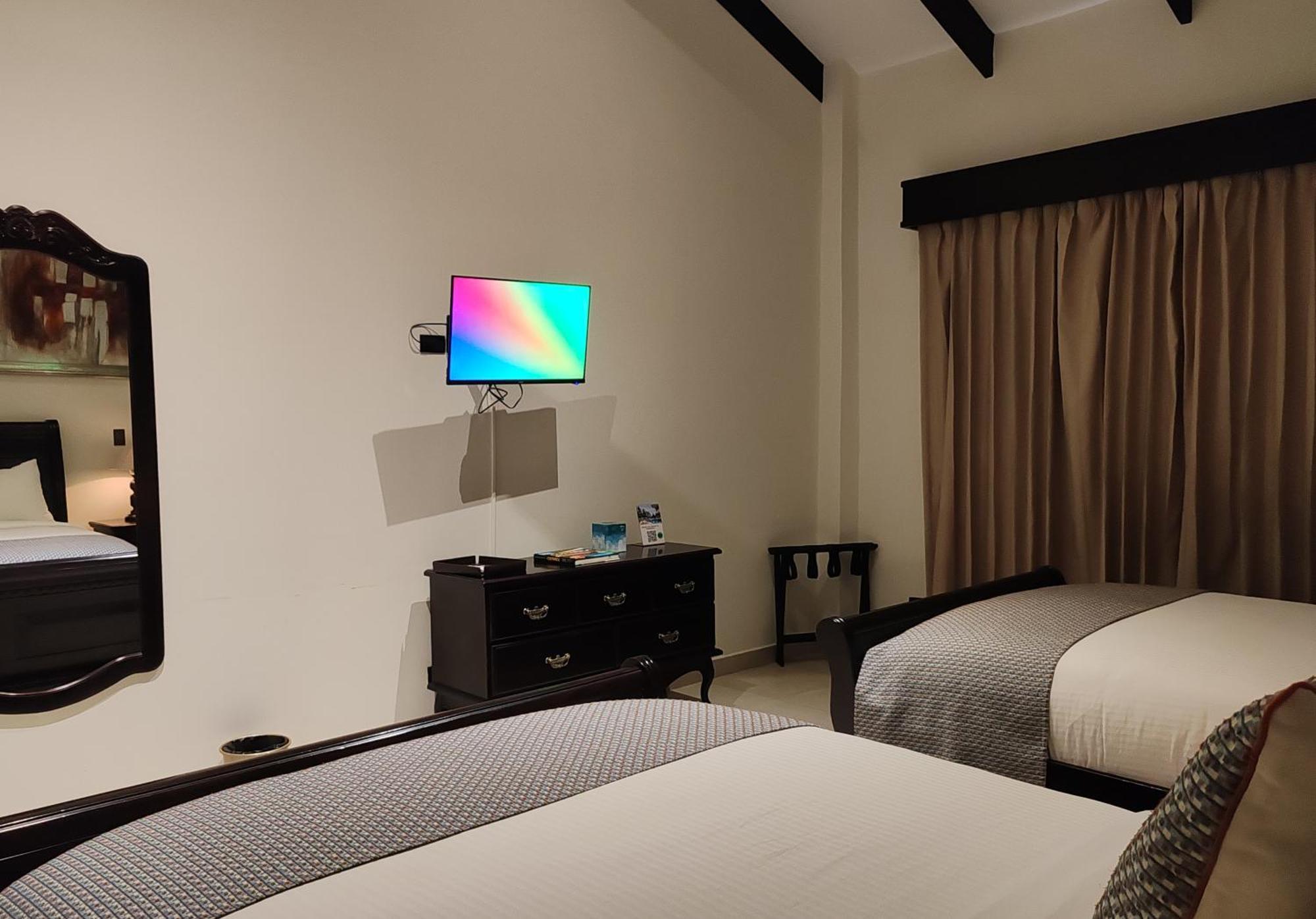 Marenaz Oceanfront Resort Естерийос Есте Екстериор снимка