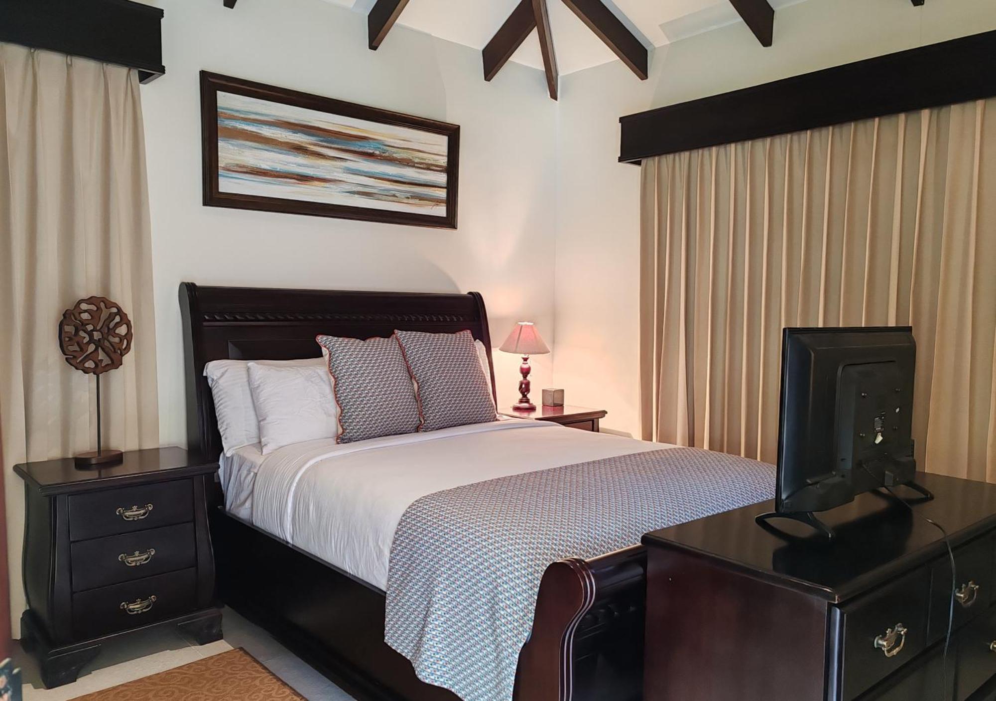 Marenaz Oceanfront Resort Естерийос Есте Екстериор снимка